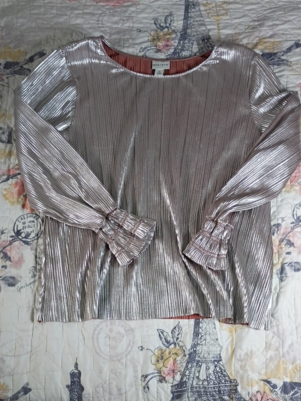 Ava & Viv Metallic Pleated Long-Sleeve Top — Silver Lightweight Size 1x